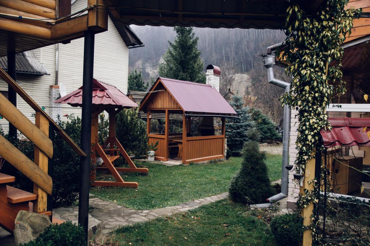 Cottage Nezabudka Yaremche Exterior foto