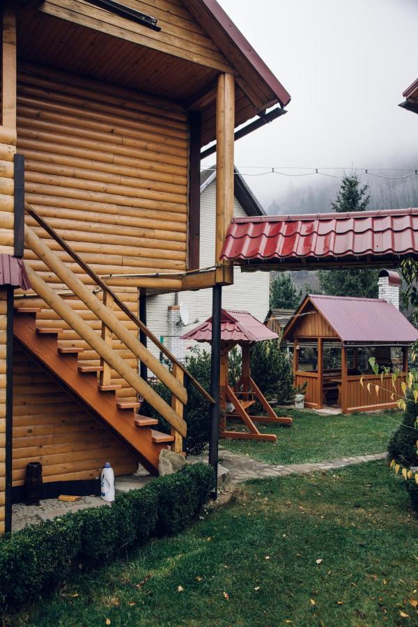 Cottage Nezabudka Yaremche Exterior foto